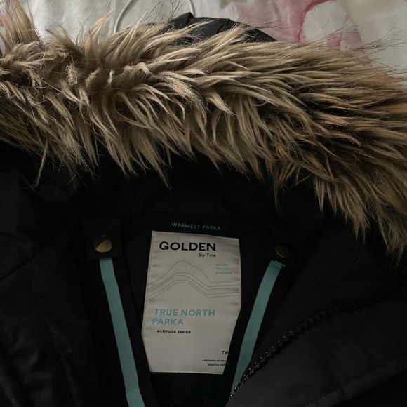 Used Aritzia Golden TNA True North Parka. Aritzia Size Two. Fits like a medium. - Picture 2 of 3